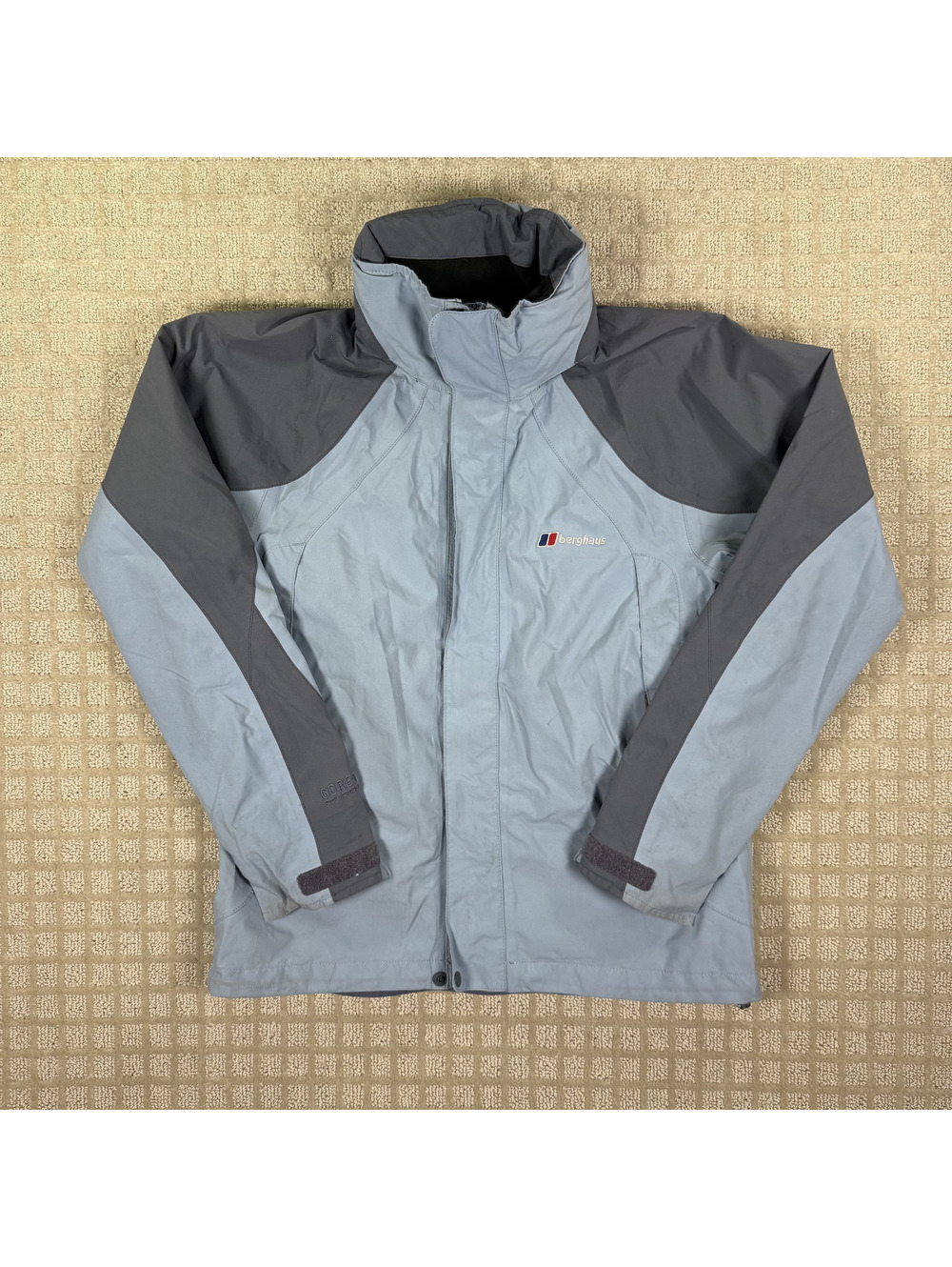 Berghaus Gore-Tex light blue gray jacket Women's 10
